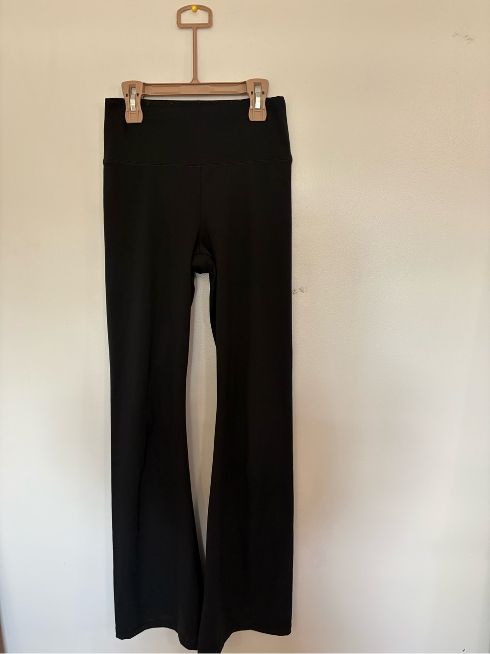 American Eagle Black The Everything Flare Yoga Pants